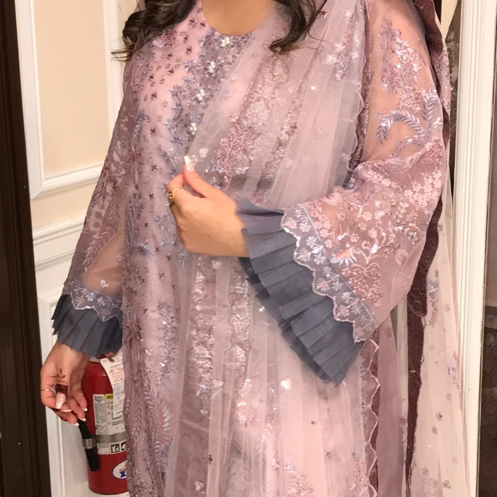 Salwar Kamees Set - Picture 8 of 10